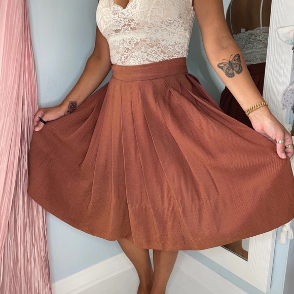 Dresses & Skirts - Vintage Pleated Skirt Houndstooth Burnt Orange Brown